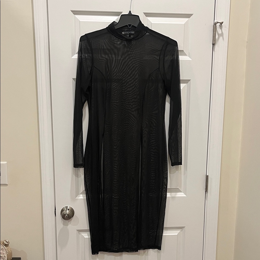 Fashion to figure black mesh tunic top
